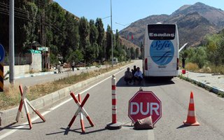 Yollar kapalı şoförler mağdur