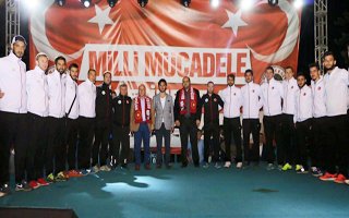 Demokrasi nöbetine Termalspor'da katıldı