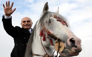 Ali Korkut En Başarılı Belediye Başkanları Listesinde