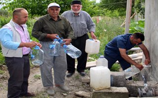 Olur ilçesinde su sıkıntısı tepkisi