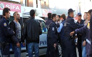 Polise mukavamet, 4 gözaltı