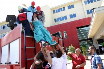 Devlet Hastanesinde yangın tatbikatı