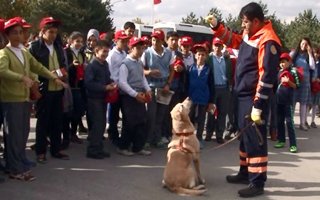 Herkül minik öğrencilere şov yaptı