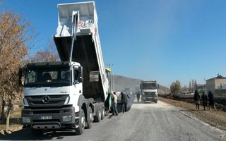 Köprüköy'e 4 bin 32 ton asfalt döküldü