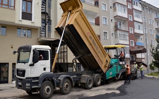 Palandöken'de asfalt çalışmaları sürüyor