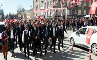 MHP'liler miting sonrası yürüyüşe geçti