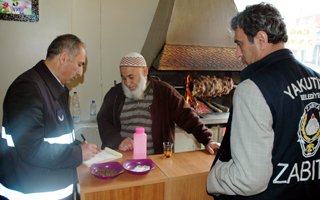 Yakutiye Zabıtası lokantaları denetledi