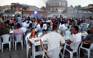 MÜSİAD Erzurum şubesinden anlamlı iftar