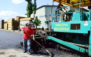 Yakutiye'den Sanayi'de asfalt atağı