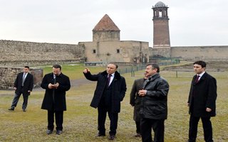 Vali Altıparmak'tan tarih turizmi açıklaması