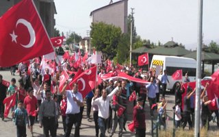 Şenkaya'da binlerce kişi terörü lanetledi