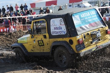 Şehitler Anısına Off-Road Yarışları düzenlendi