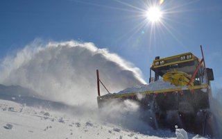 Erzurum'da kar yağışı etkili oluyor