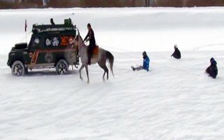 Yeni Eğlence Kar Üzerinde Lastik Raftingi