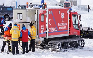 Erzurum'da mahsur kalan 42 hasta kurtarıldı